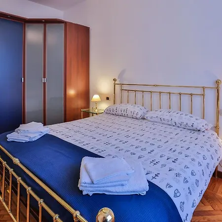 Casa Cola Di Rienzo *